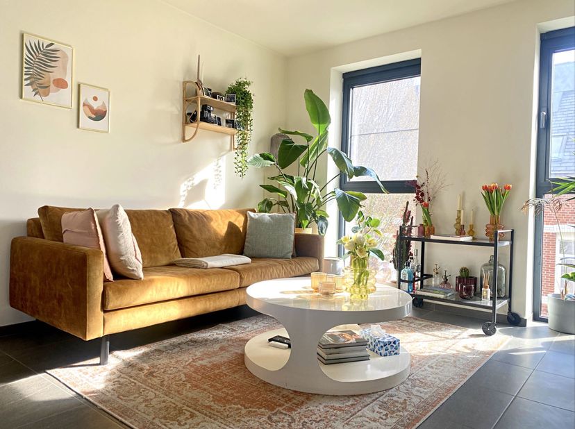 Nieuwbouw appartement (2021) te huur gelegen in de Doelenstraat, het gezelligste straatje van Geel! &lt;br /&gt;
Dit lichtrijke 2-slaapkamerappartement van
